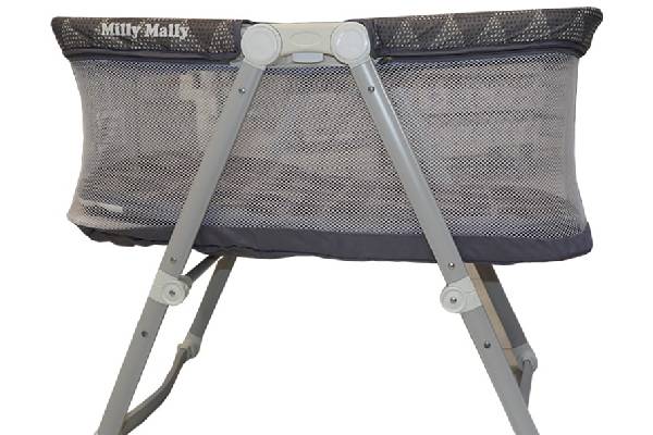 گهواره‌های تاشو: راهنمای کامل برای خرید عالی و فروش اسان