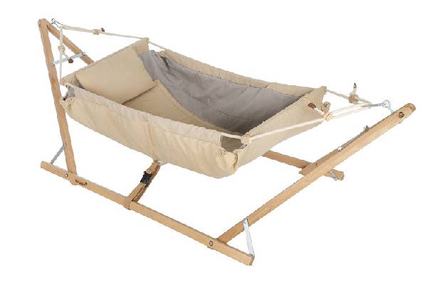 ایجاد محیط آرام و دلپذیر با گهواره سنتی پارس چوبی