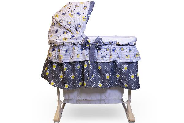 گهواره تاشو با امکانات اضافی: آیا هزینه اضافی برای این امکانات ارزش دارد؟