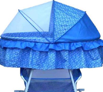 گهواره پارچه‌ای با طرحات رنگارنگ