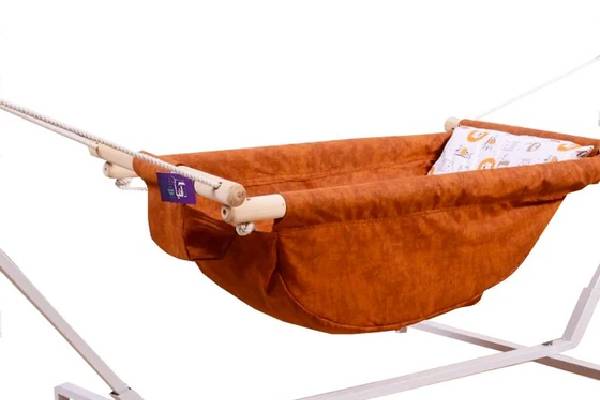 گهواره پارچه‌ای با تضمین کیفیت و ایمنی برتر